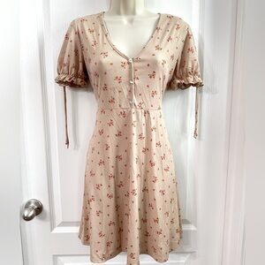 See You Monday Beige/Cream Floral Fit & Flare Mini Dress